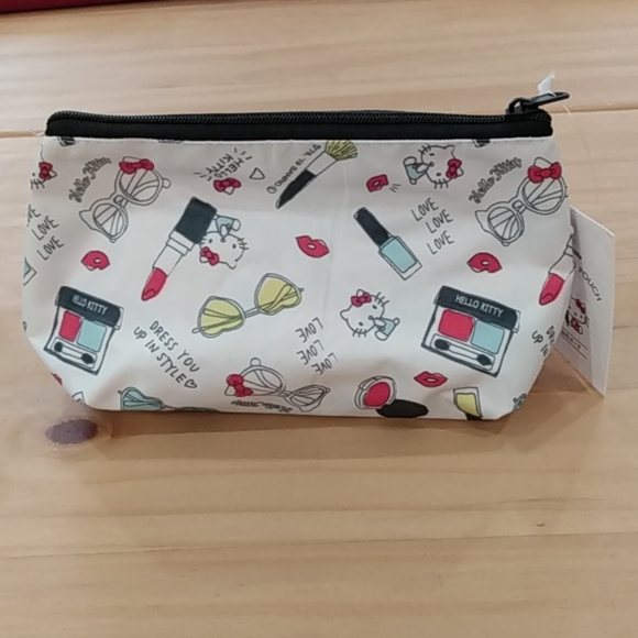 New Sanrio Hello Kitty Trapezoid Cosmetic Bag Travel Pouch Pencil Case - Picture 2 of 9